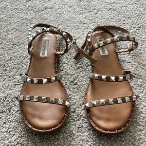 Steve Madden size 7 travel sandal , tan